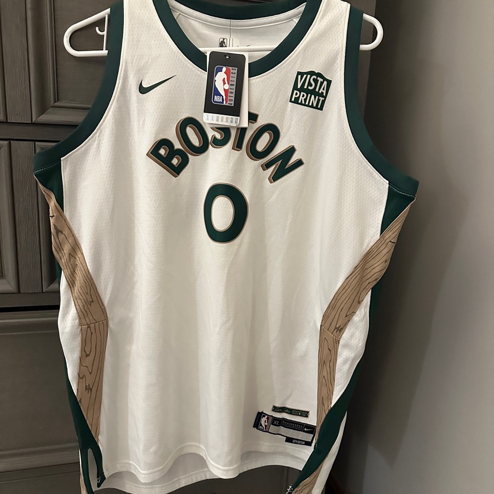 Nike NBA YXL Celtics 0 Tatum swingman city edition jersey NWT
